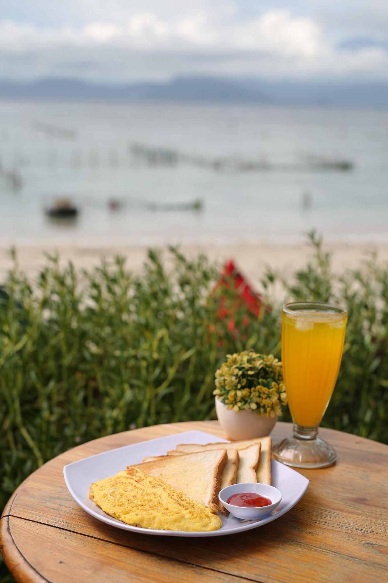 Santen Beach Bungalows Ped 외부 사진