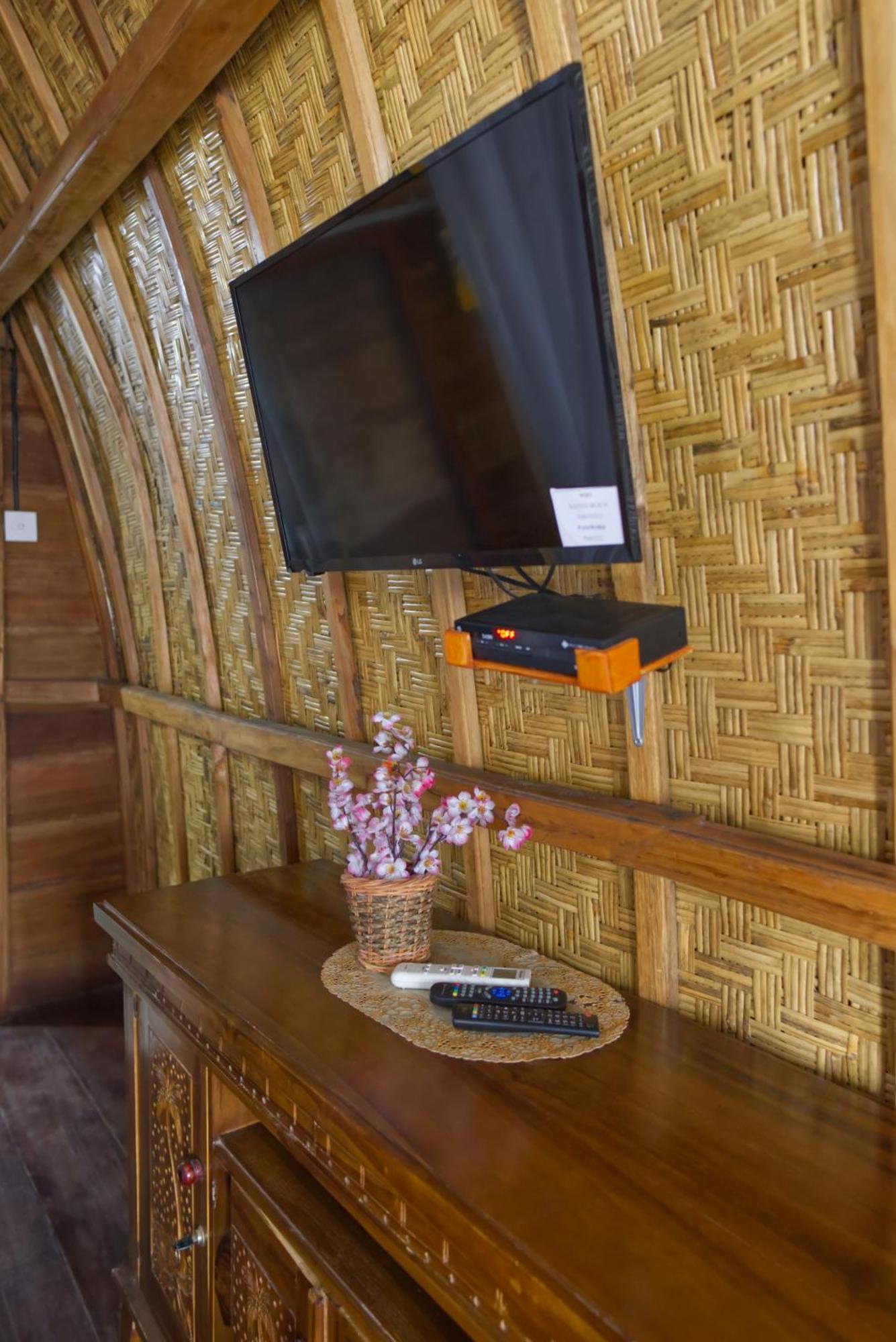 Santen Beach Bungalows Ped 외부 사진