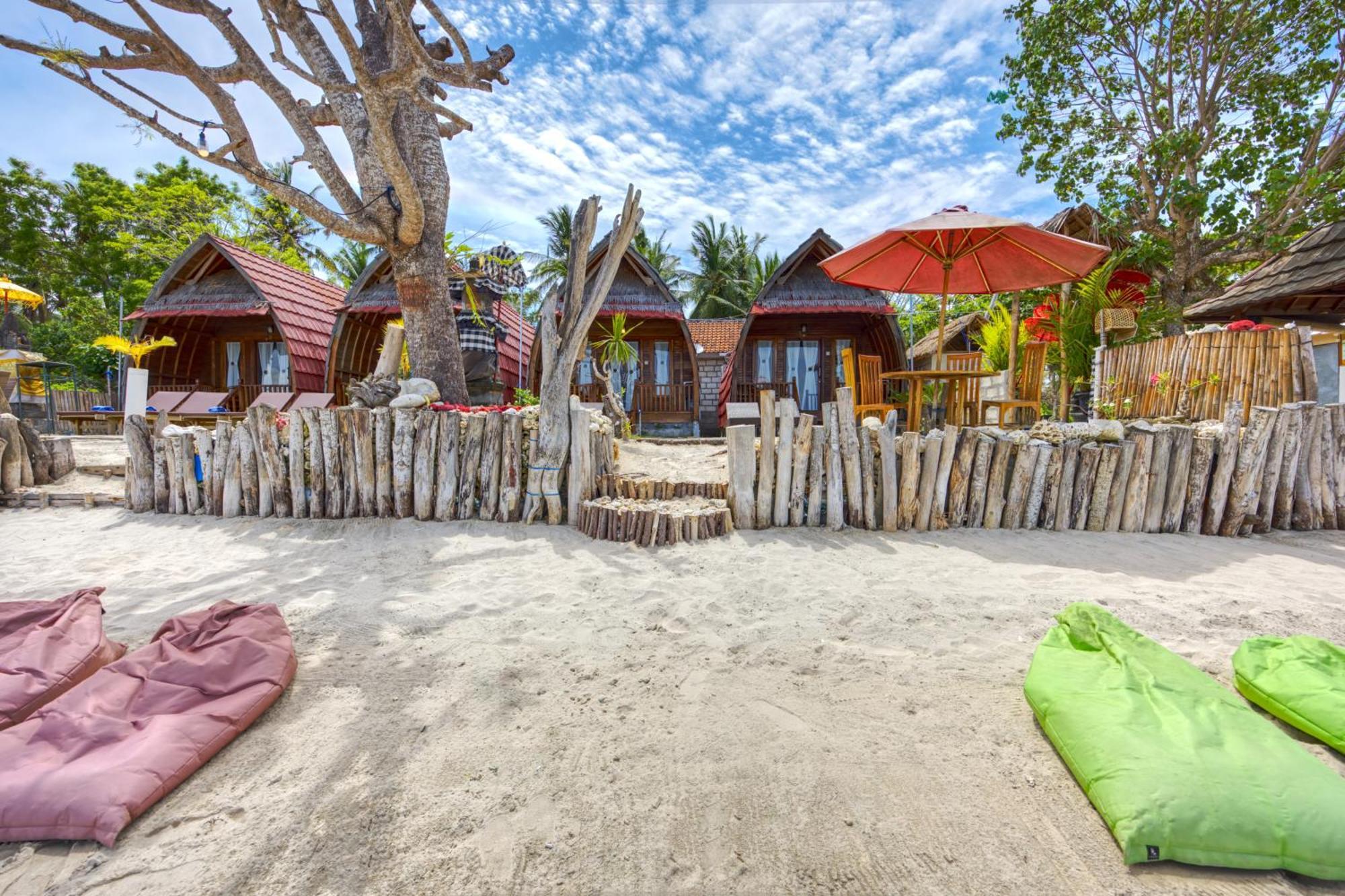 Santen Beach Bungalows Ped 외부 사진