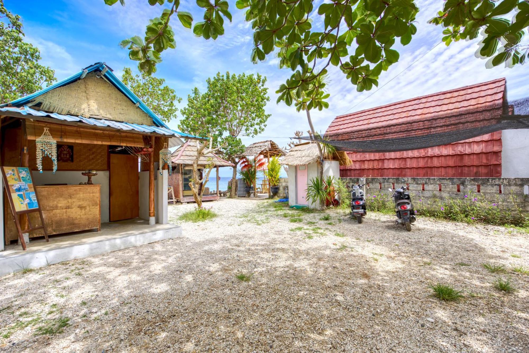 Santen Beach Bungalows Ped 외부 사진
