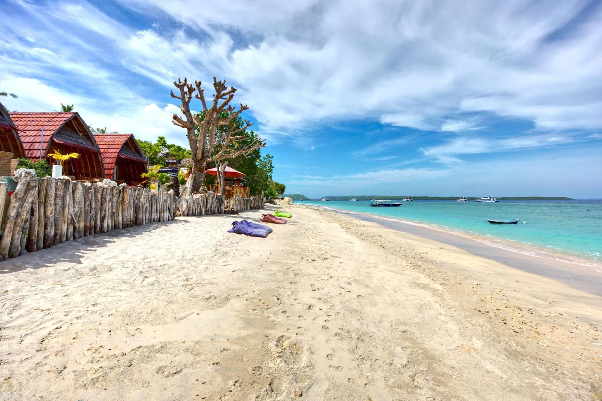 Santen Beach Bungalows Ped 외부 사진